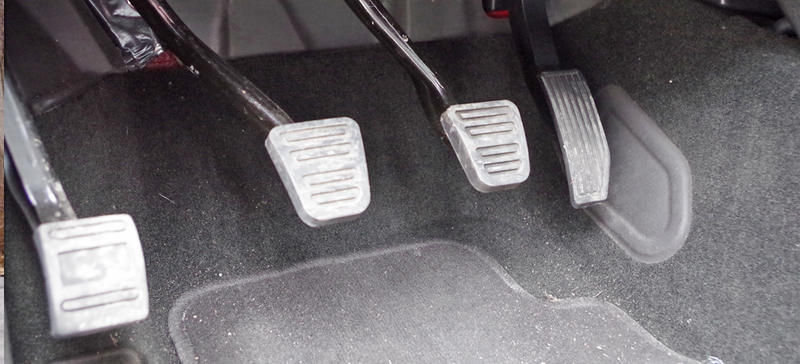 Illustration for article titled Why You Don't Want The Manual Transmission 2015 Chevy Colorado